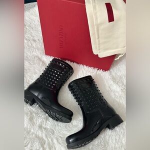 Valentino Garavani Rockstud rainboots size 38